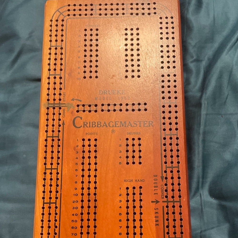 Vintage Drueke Model 1950 Wood Cribbagemaster 3 Track Cribbage Board with Pegs
